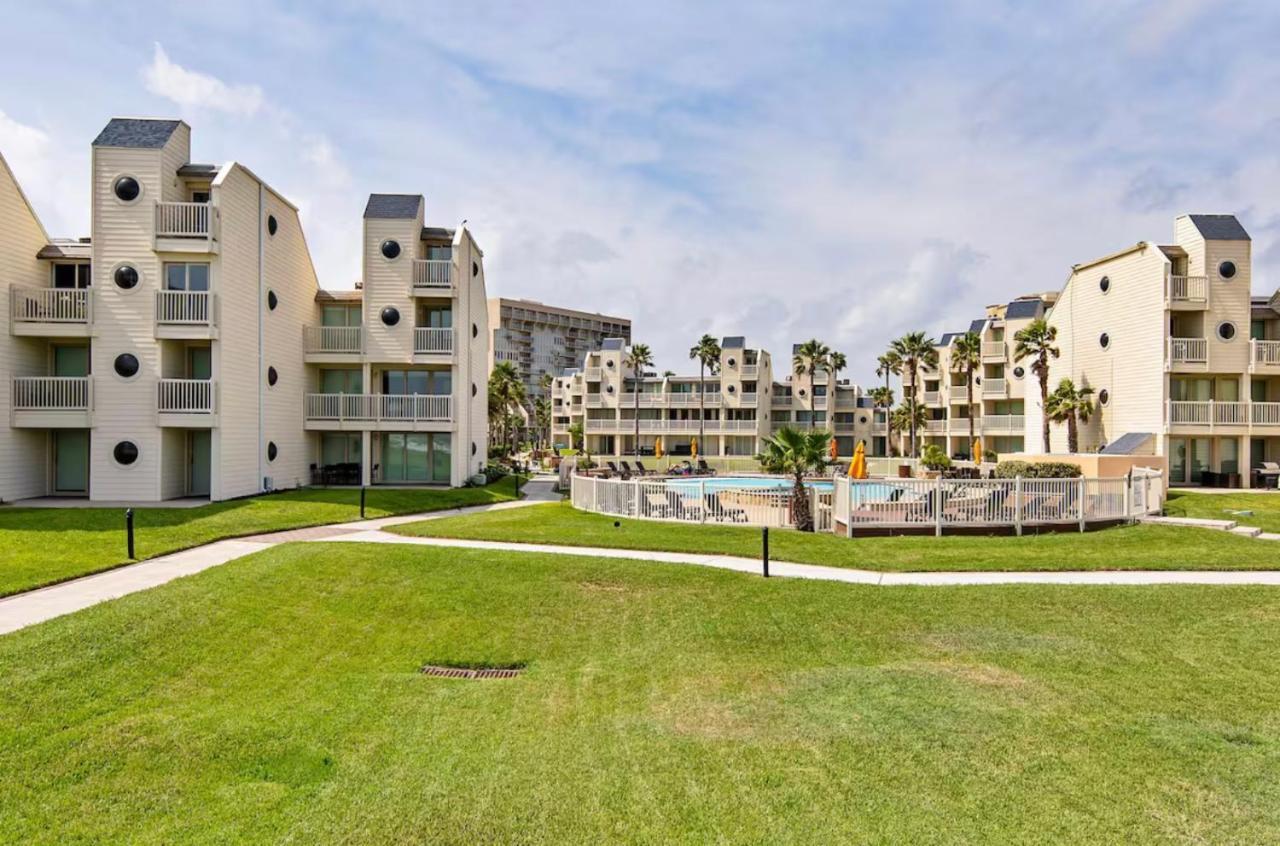 Apartamento Ocean Breeze Retreat 2Bed 2Bath, Heated Pool! South Padre Island Exterior foto